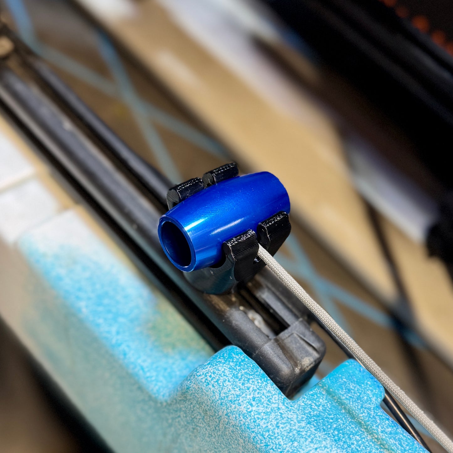 Newport Motor Lift/Reverse Cable Handle Track Mount