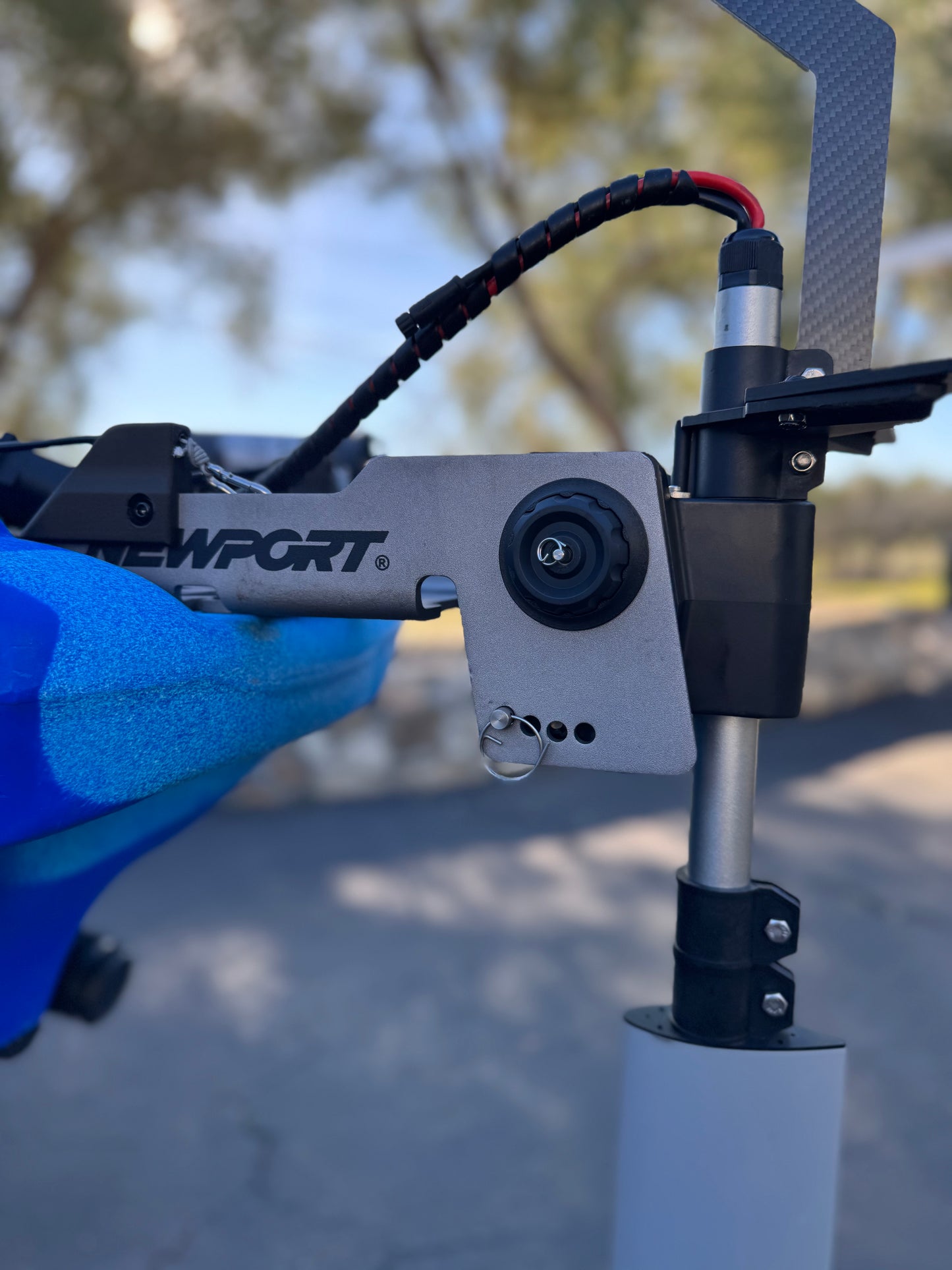 Newport Vessels Motor Mount Knob Gap Delete